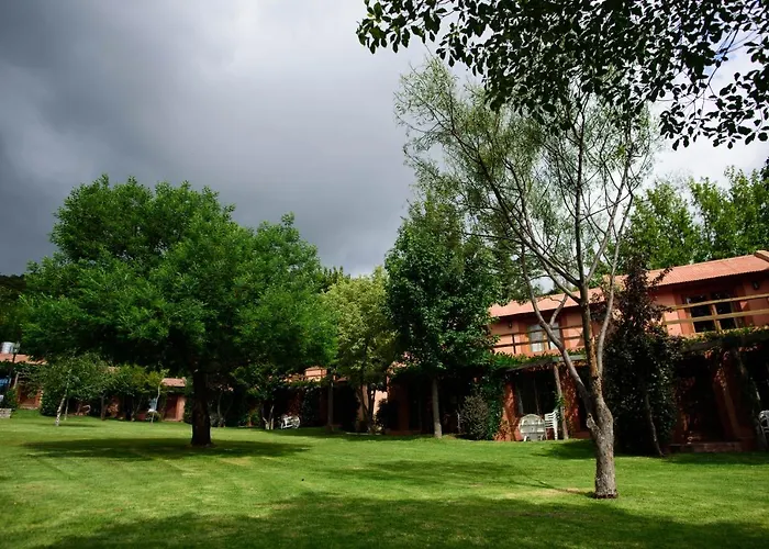 Los Almendros La Cumbre